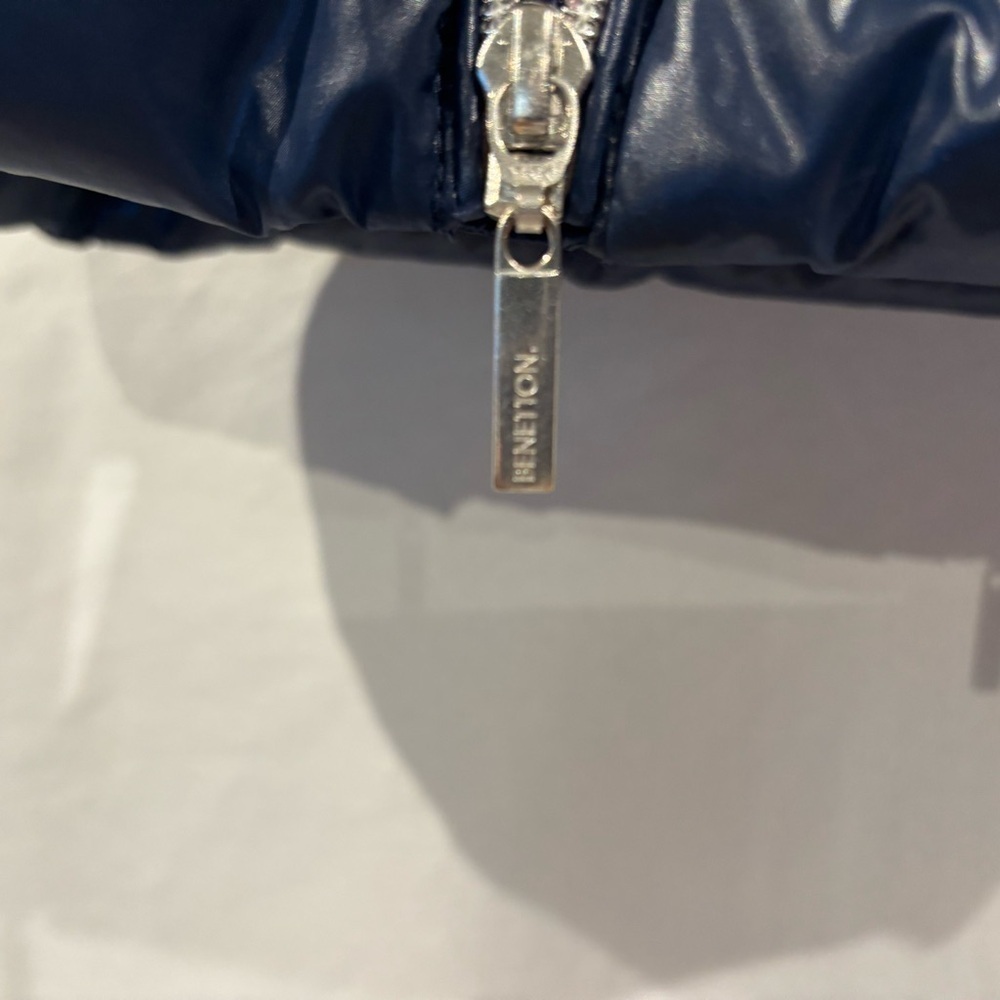 United Colors Of Benetton Dark Blue Puffer Vest with Hood - Picture 4 of 8